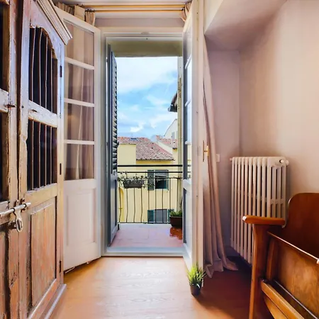 - Pitti 8 With Amazing View Apartment Florence