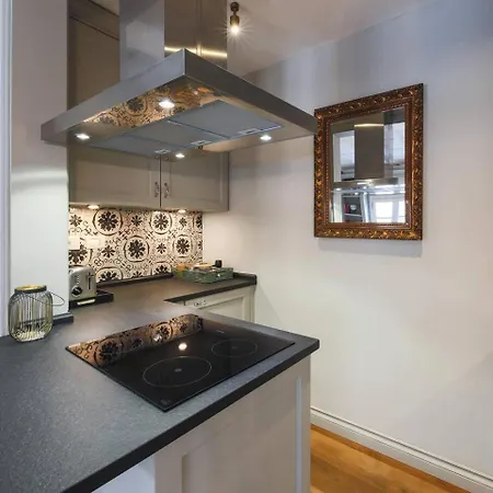 Apartment - Pitti 8 With Amazing View Florence