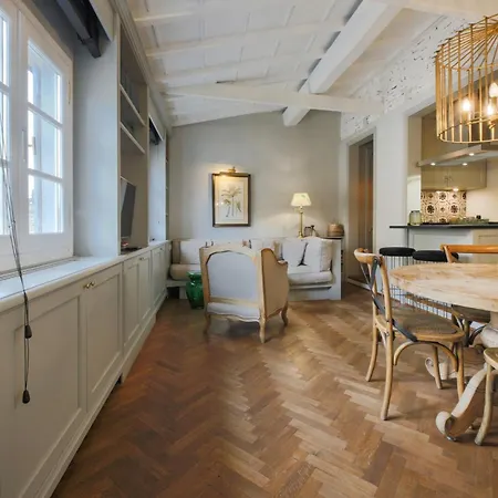 - Pitti 8 With Amazing View Apartment